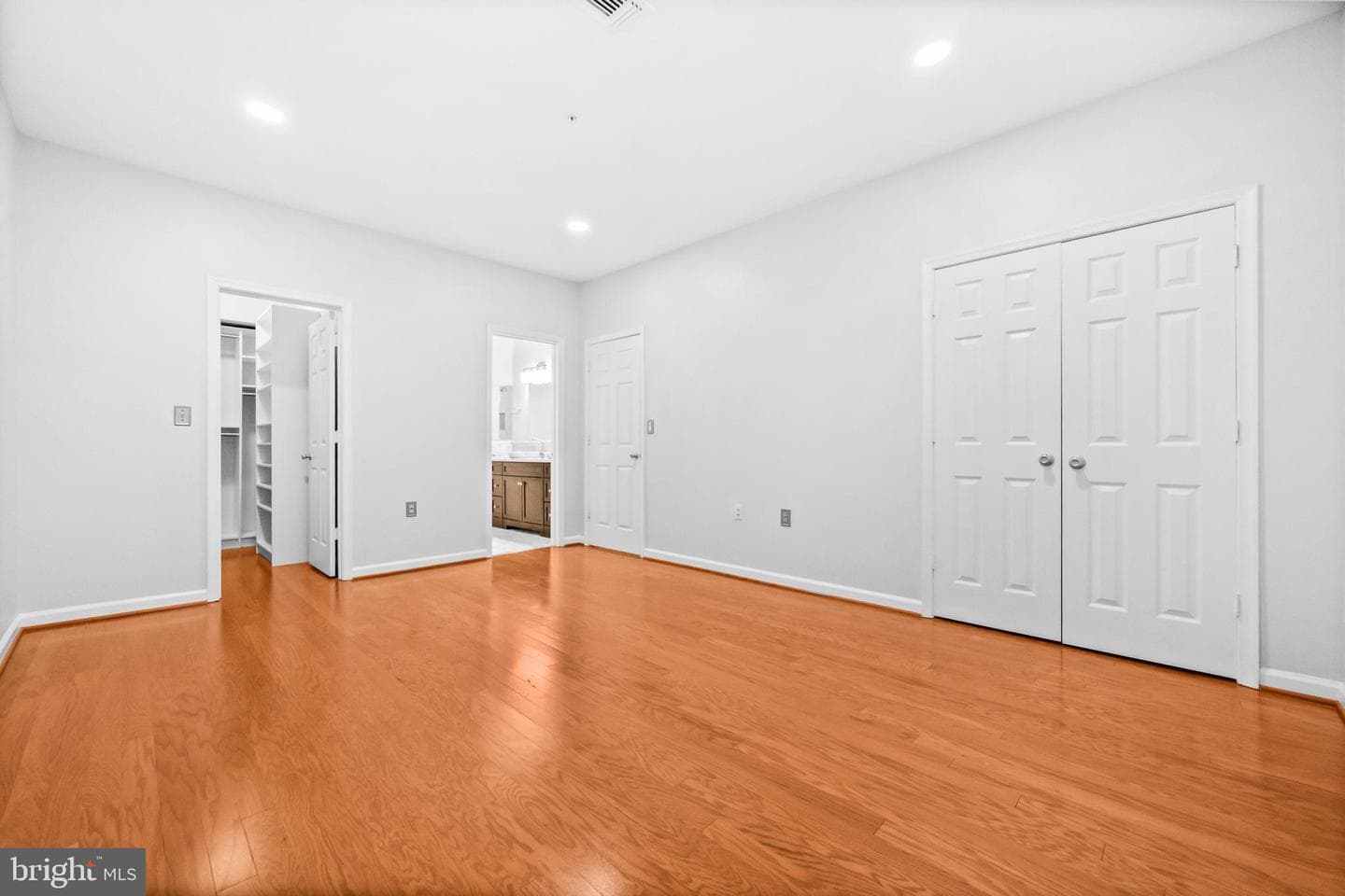 2111 Highcourt Lane #201 photo 20