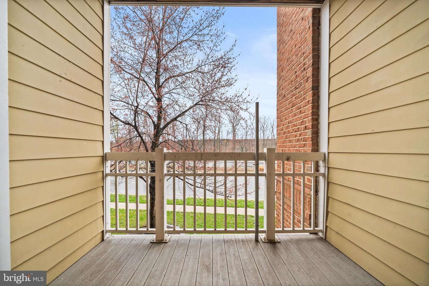 2111 Highcourt Lane #201 photo 24