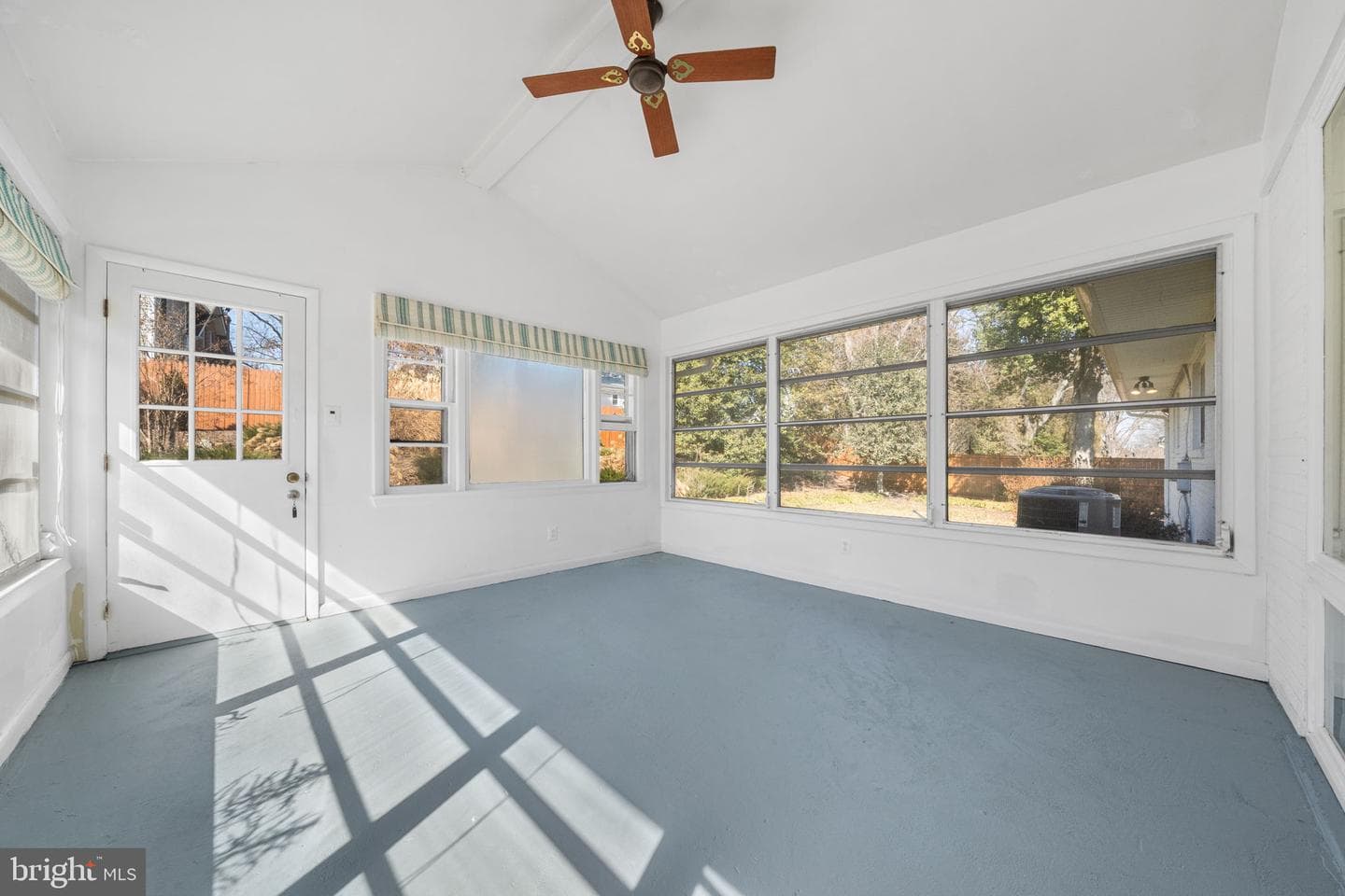 1806 Lansing Court photo 11