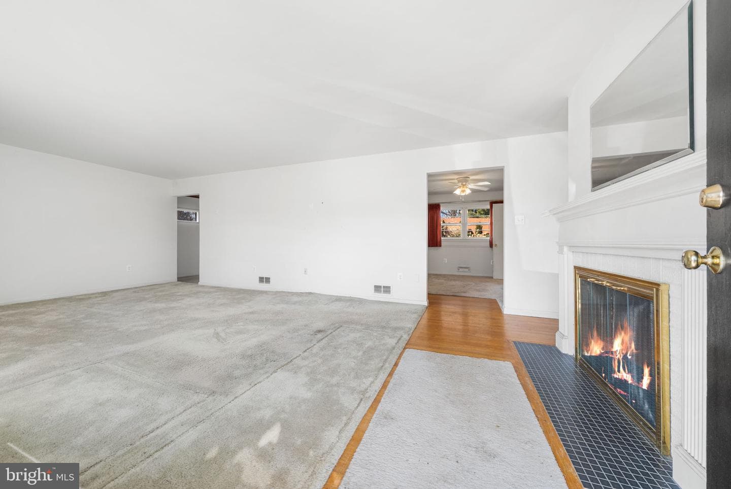 1806 Lansing Court photo 2