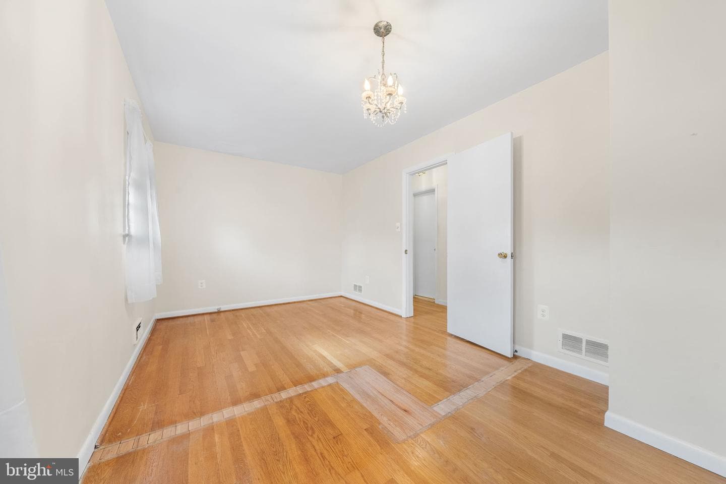 1806 Lansing Court photo 30