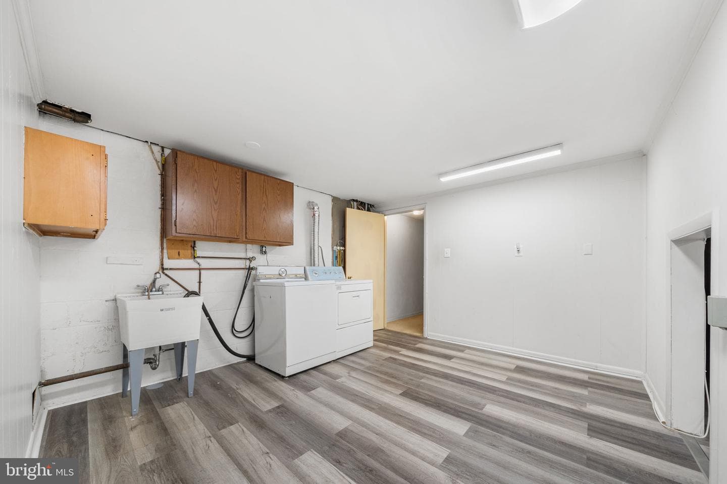 1806 Lansing Court photo 49