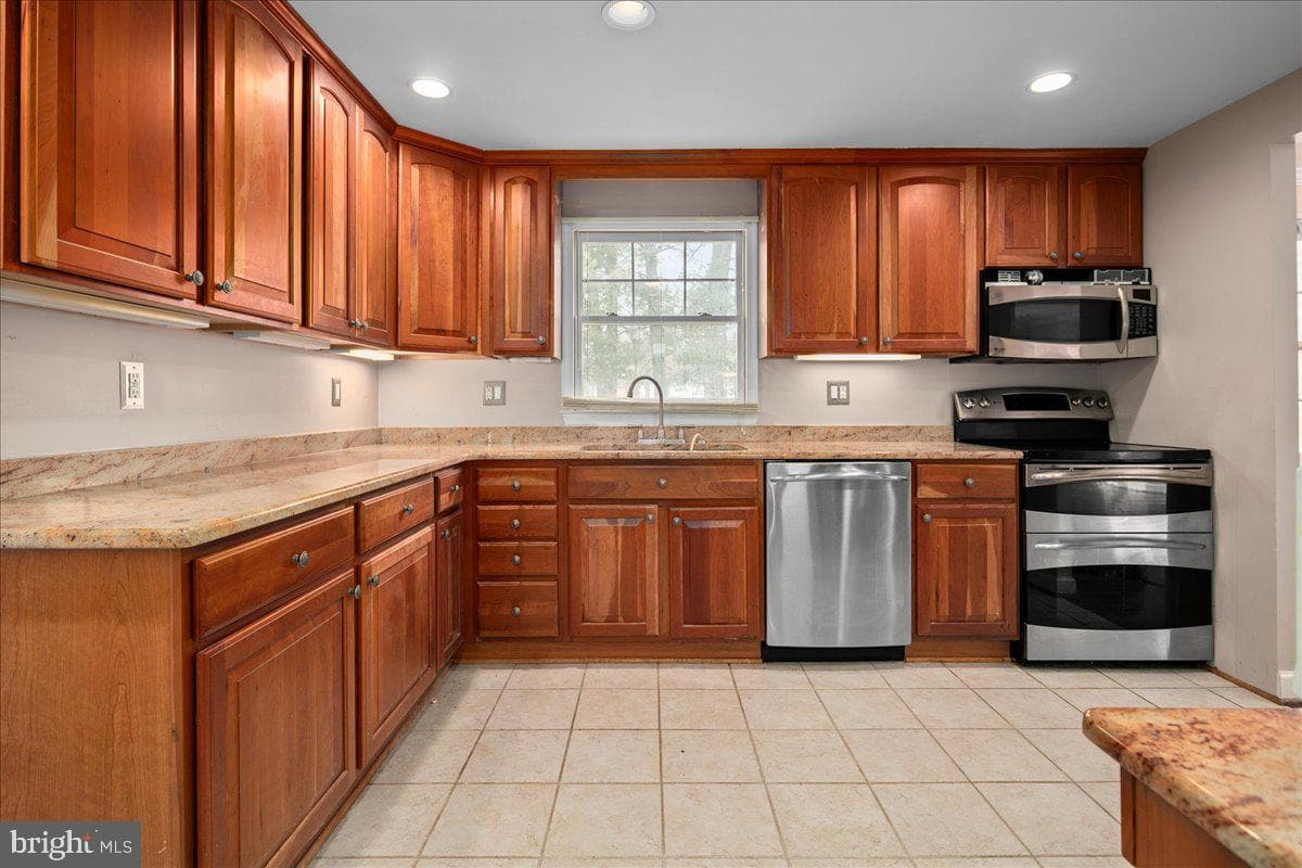 12814 Pinecrest Road photo 10