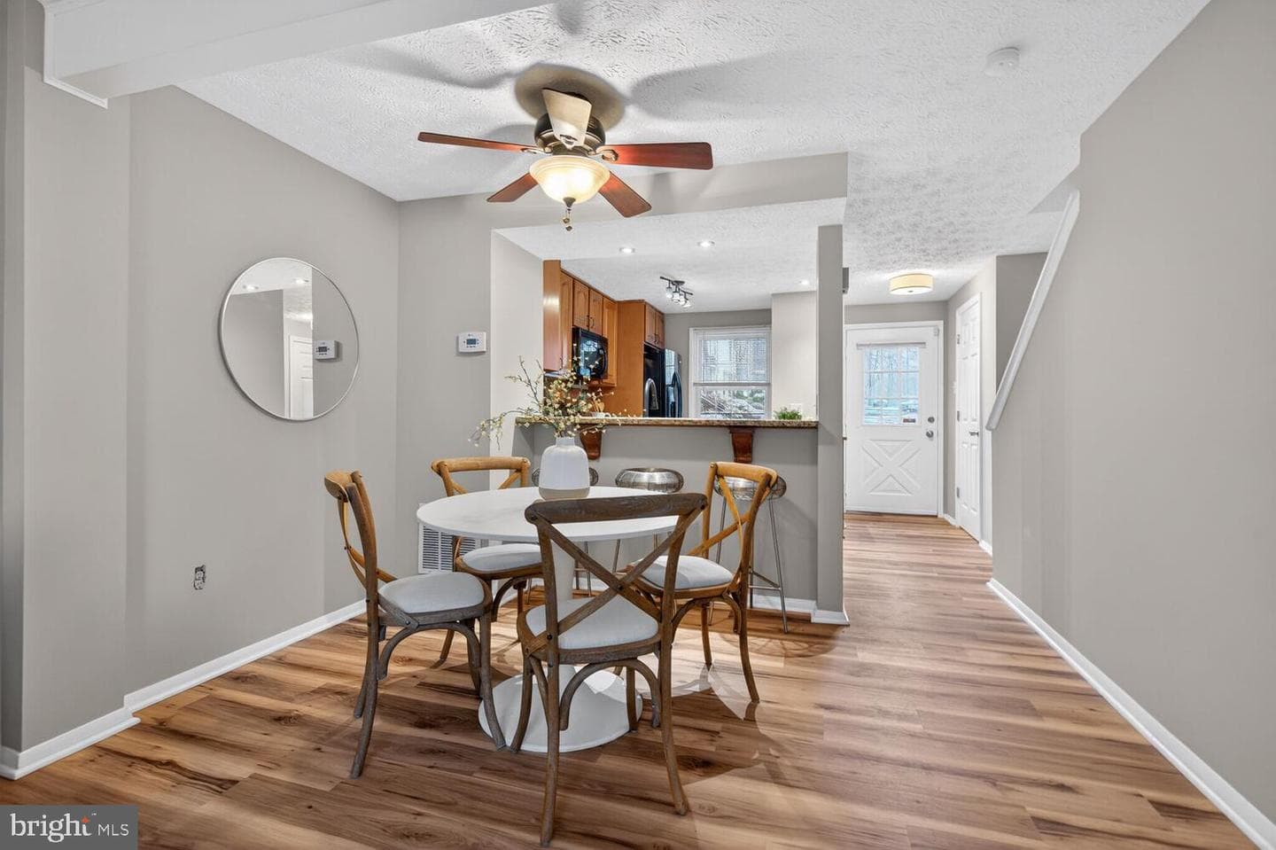 8462 Lazy Creek Court photo 12