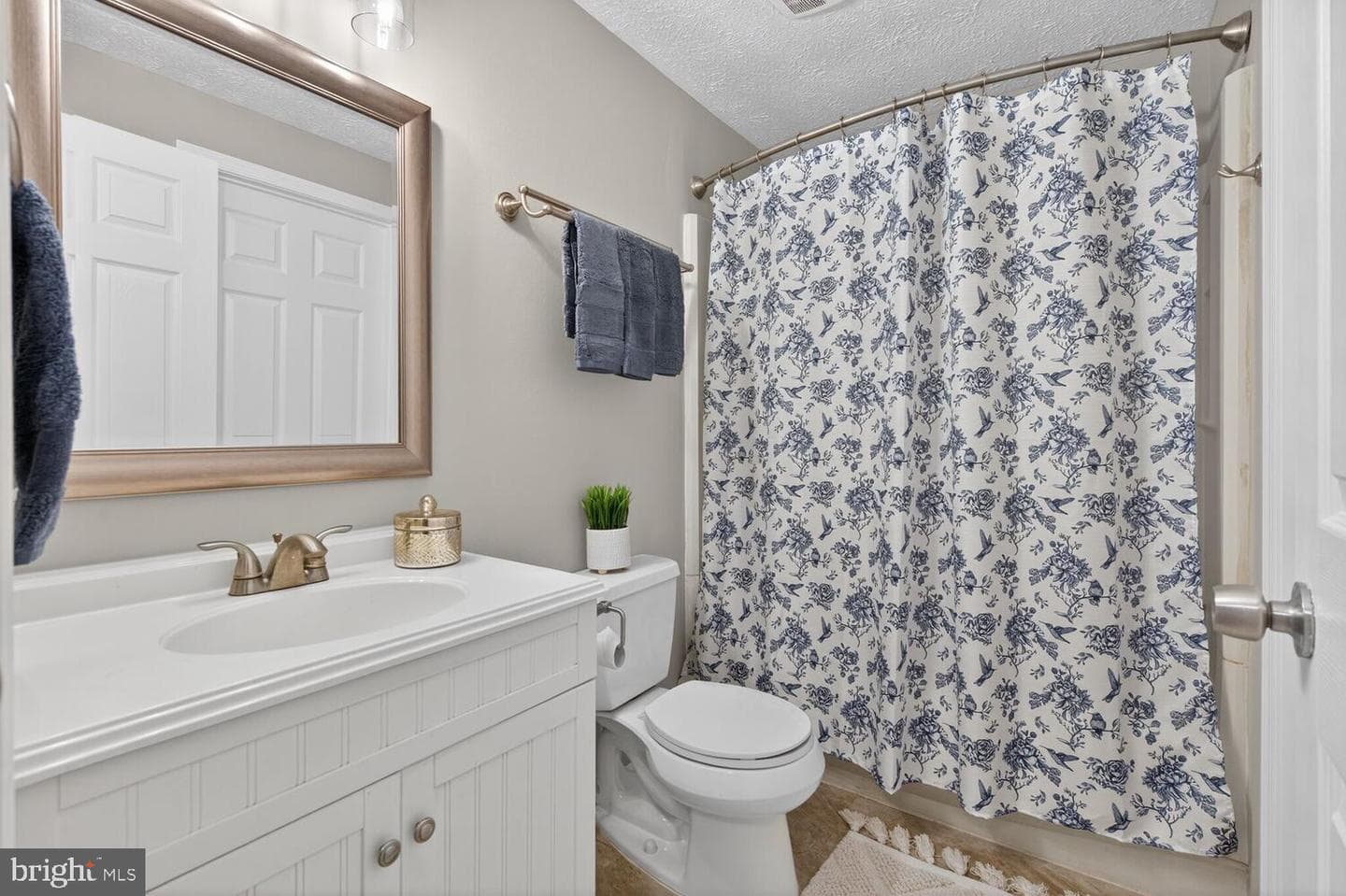 8462 Lazy Creek Court photo 14