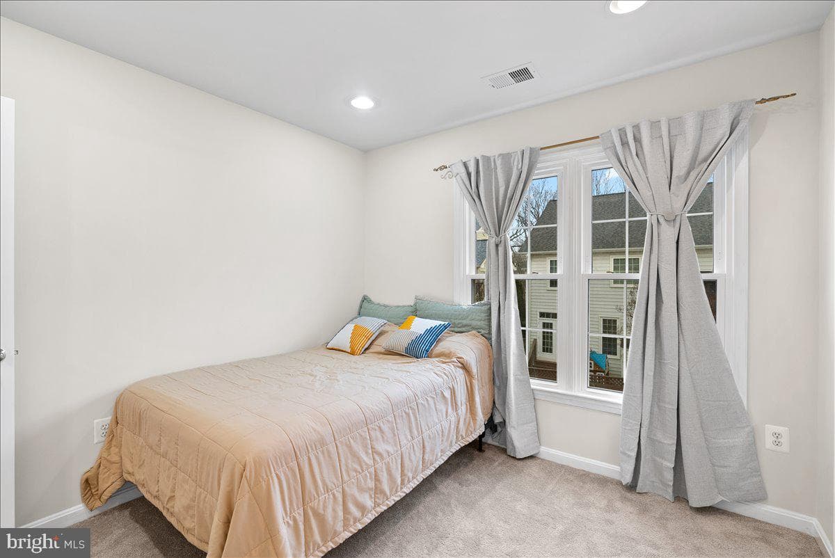 6475 Patuxent Vista Drive photo 28