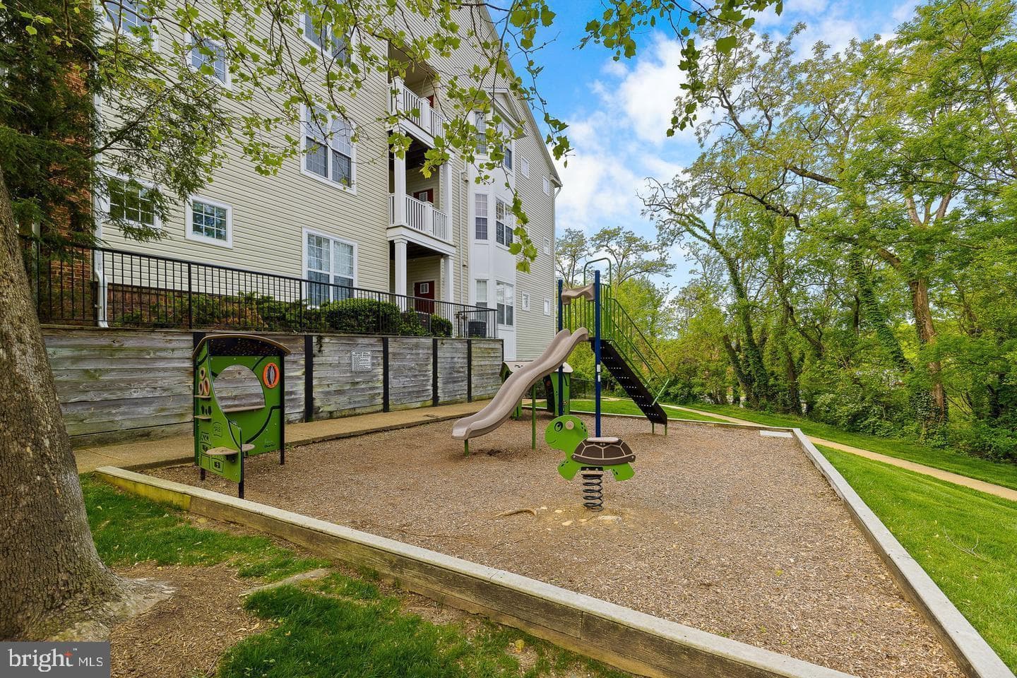 6475 Patuxent Vista Drive photo 58
