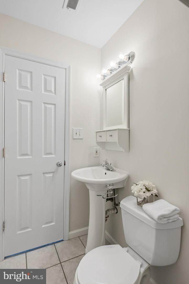 14843 Leicester Court photo 22