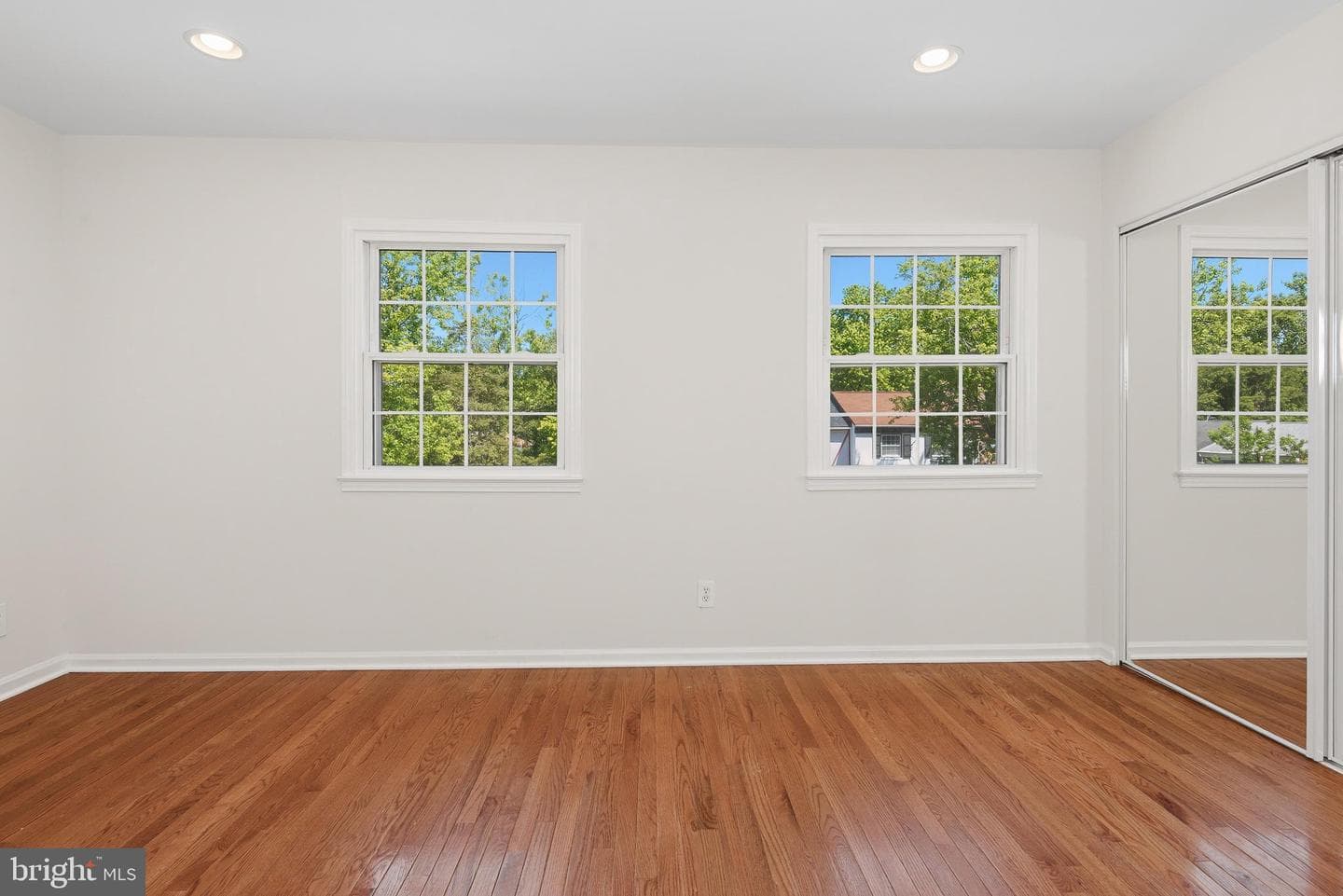 14843 Leicester Court photo 24