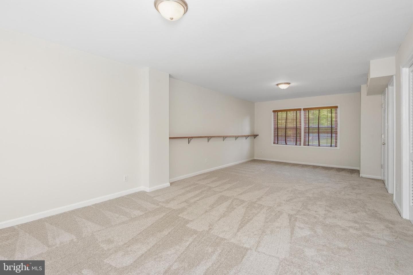 14843 Leicester Court photo 32