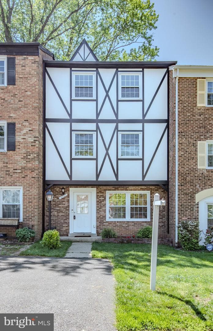 14843 Leicester Court photo 36
