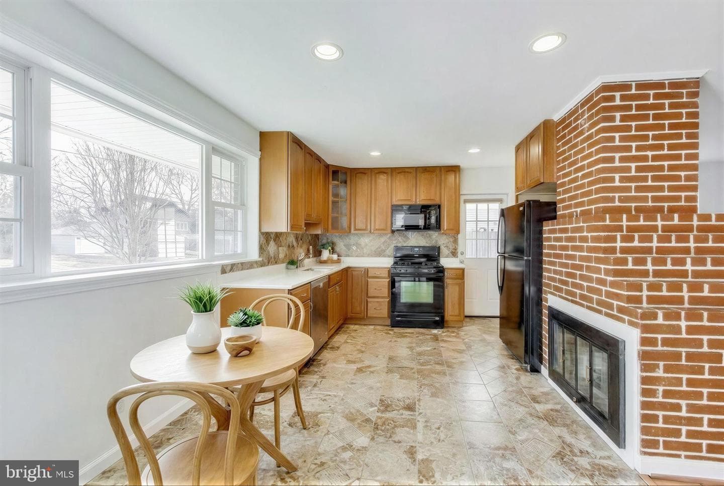7402 Inzer Street photo 6