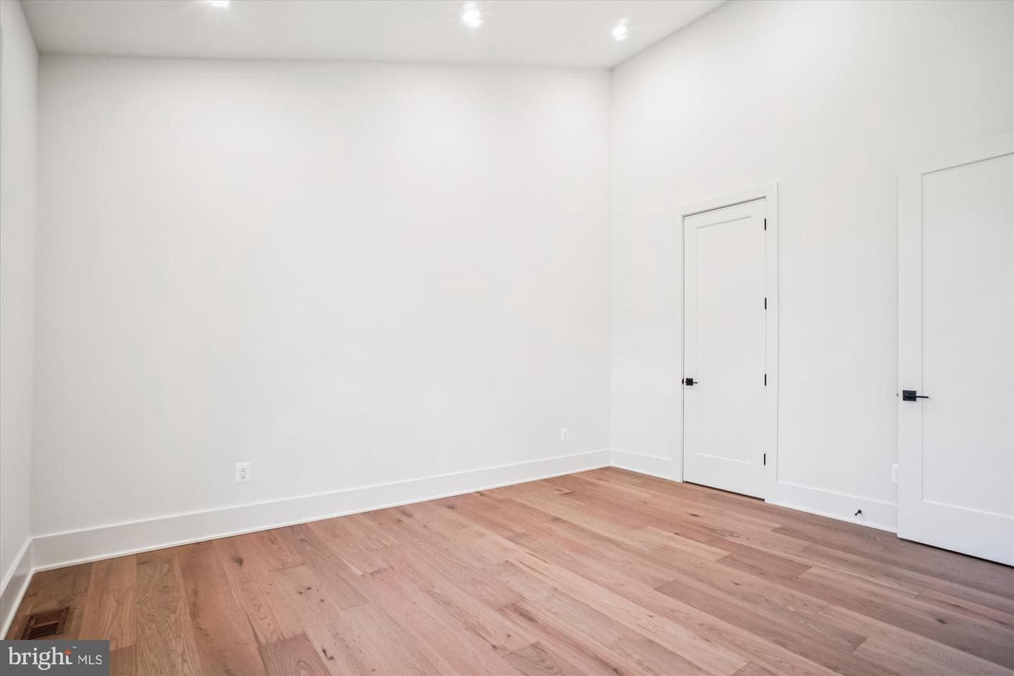 3126 Headrow Circle photo 51