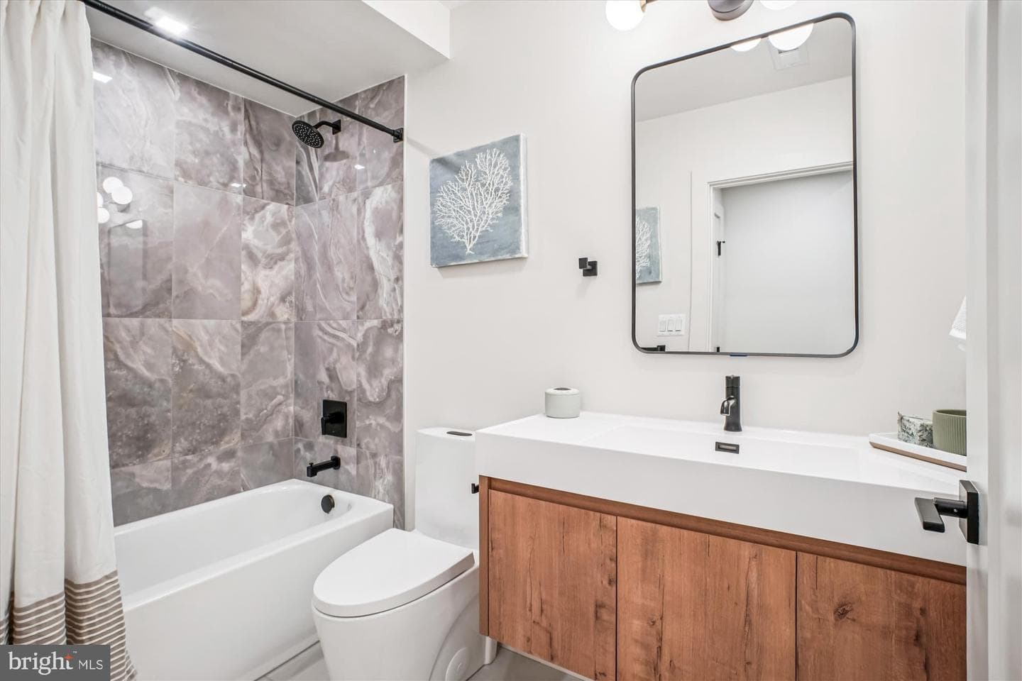 3126 Headrow Circle photo 65