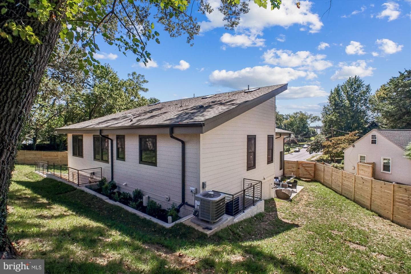 3126 Headrow Circle photo 76