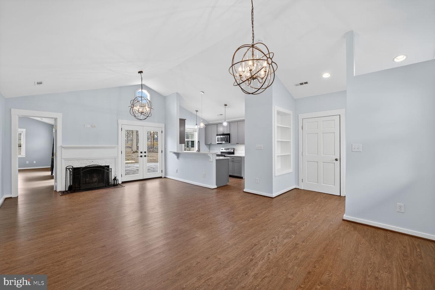 7716 Frances Drive photo 4