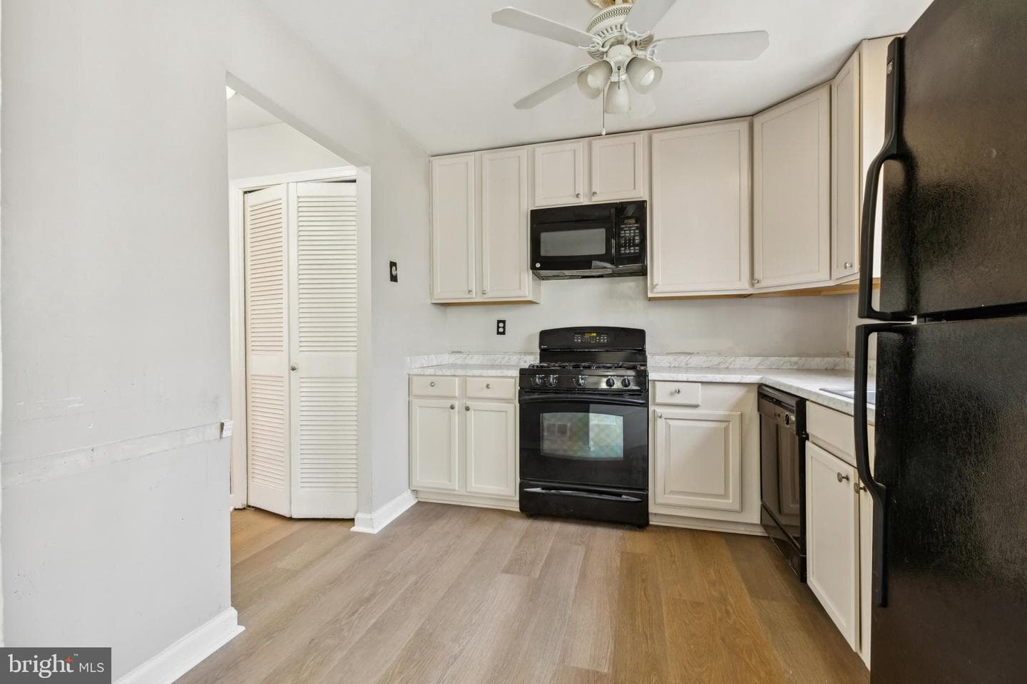 6136 Gothwaite Drive photo 11