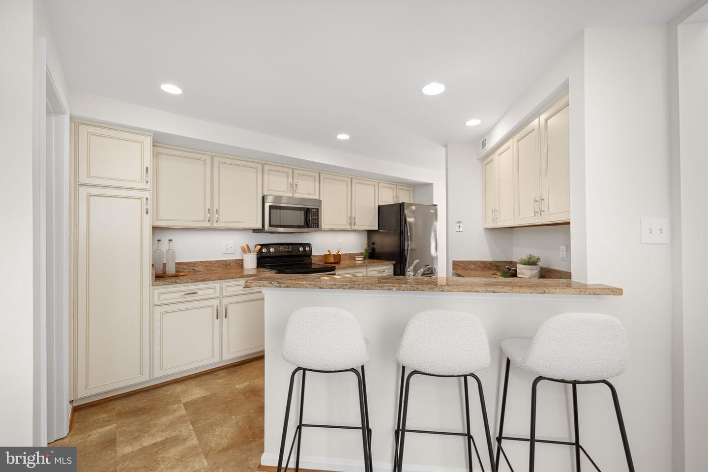 1509 Deer Point Way photo 10