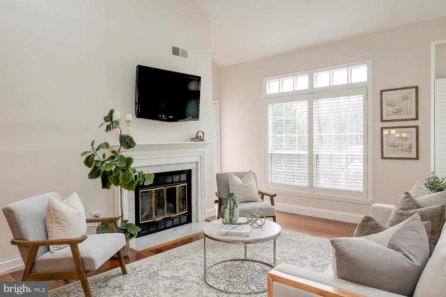 2224 Springwood Drive #j photo 8