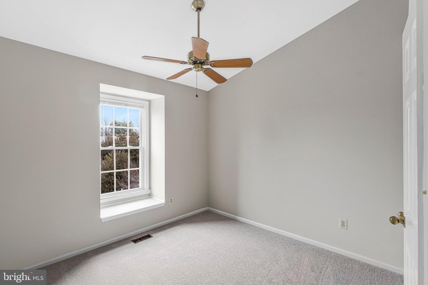 4007 Murdstone Court photo 26