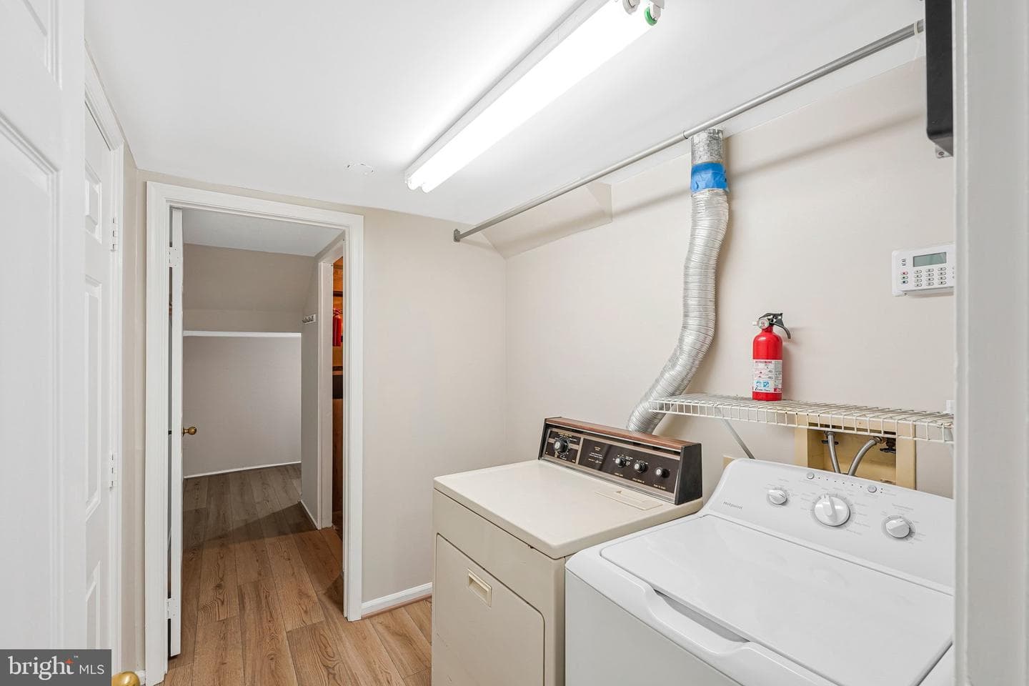 4007 Murdstone Court photo 28