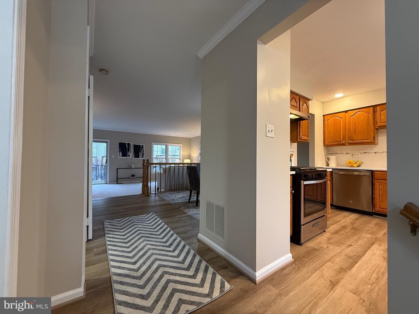 4007 Murdstone Court photo 5