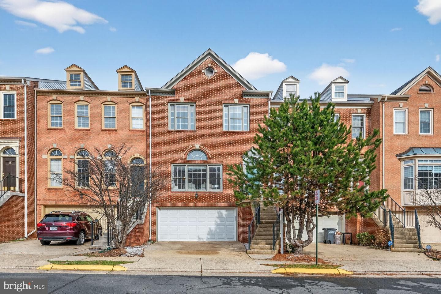 1807 Vance Place photo 2