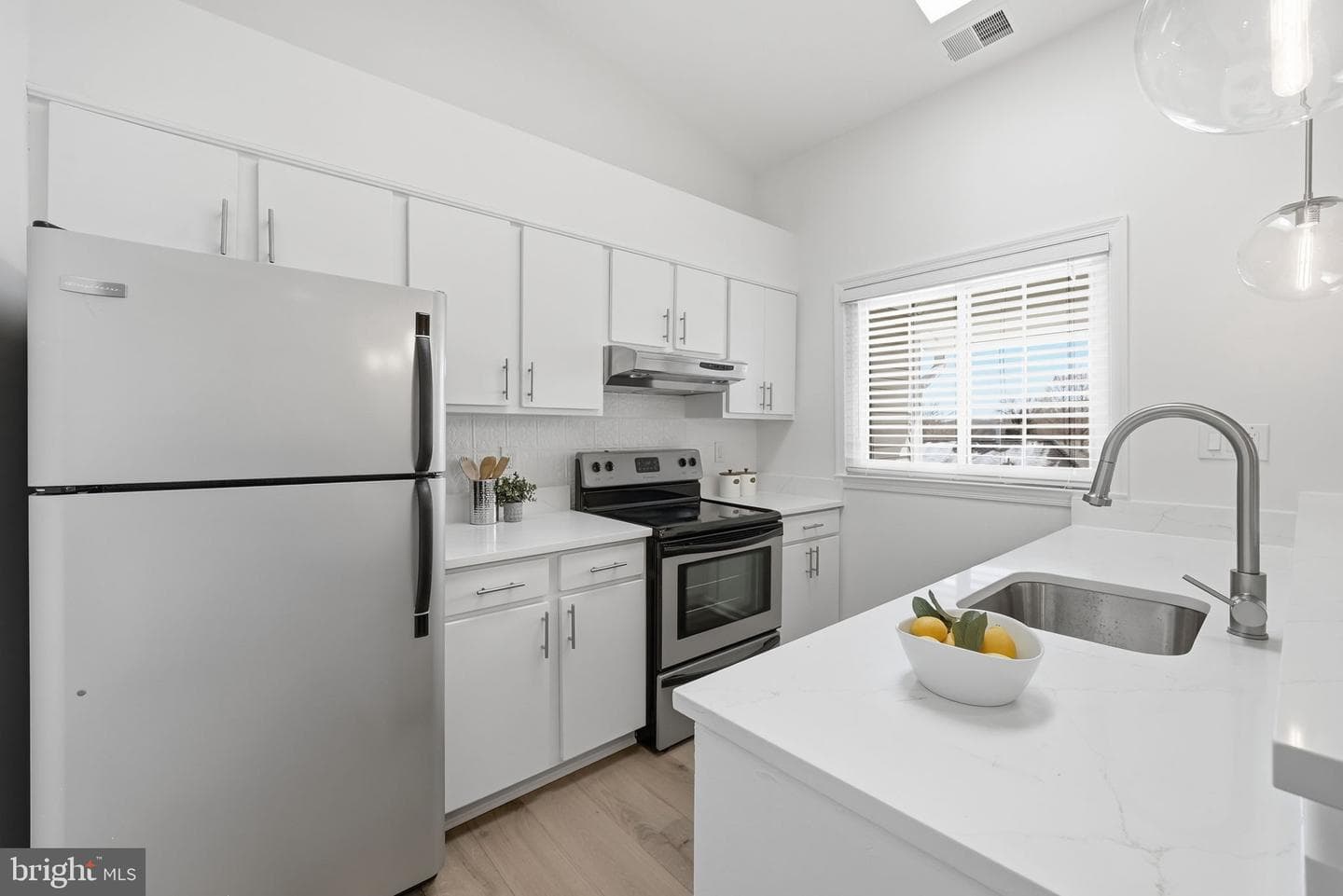 12940 Grays Pointe Road #12940-C photo 5