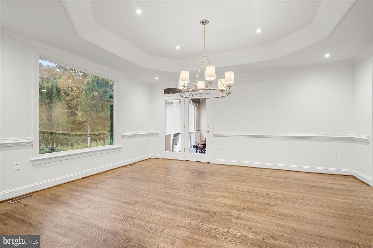 1404 Wynhurst Lane photo 17