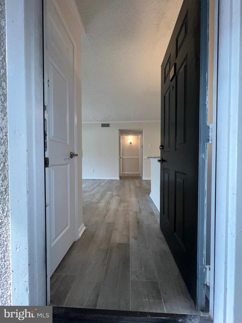 1540 Lincoln Way #101b photo 3