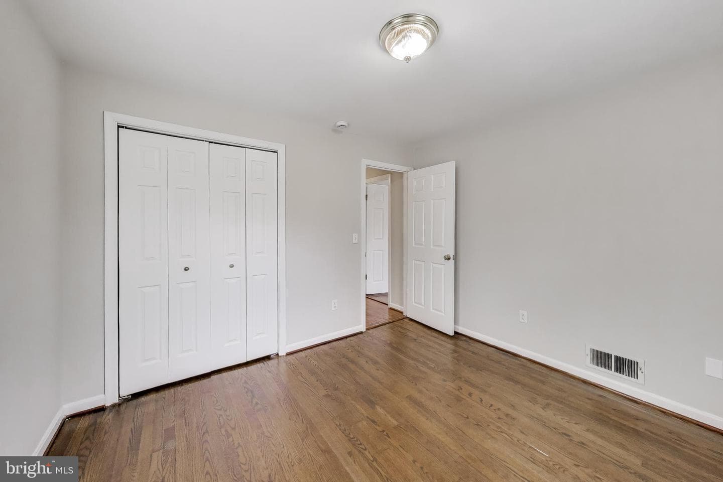 5300 Easton Drive photo 21