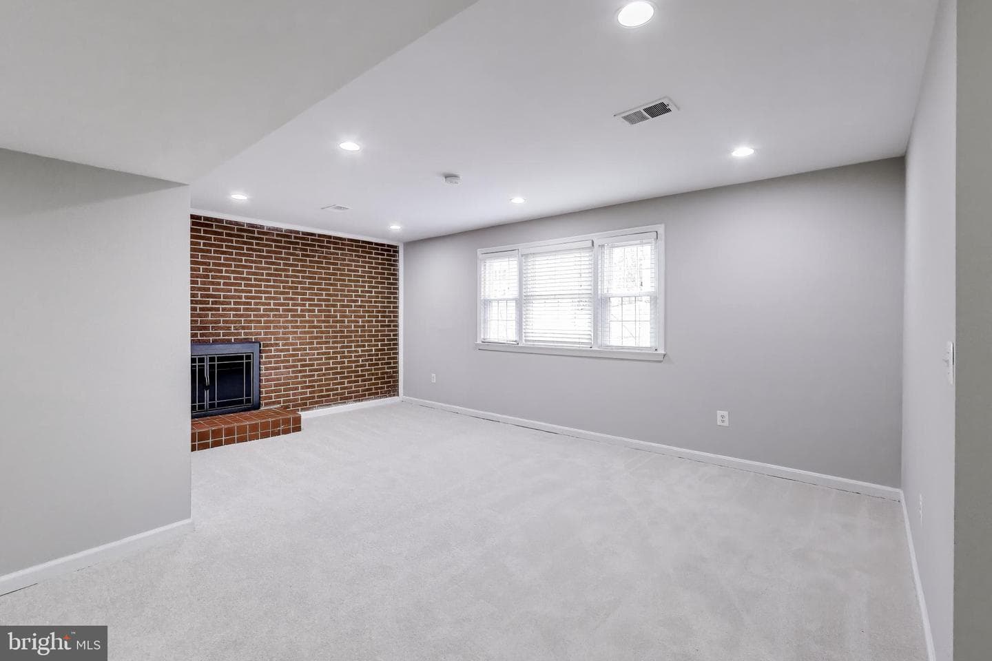 5300 Easton Drive photo 25