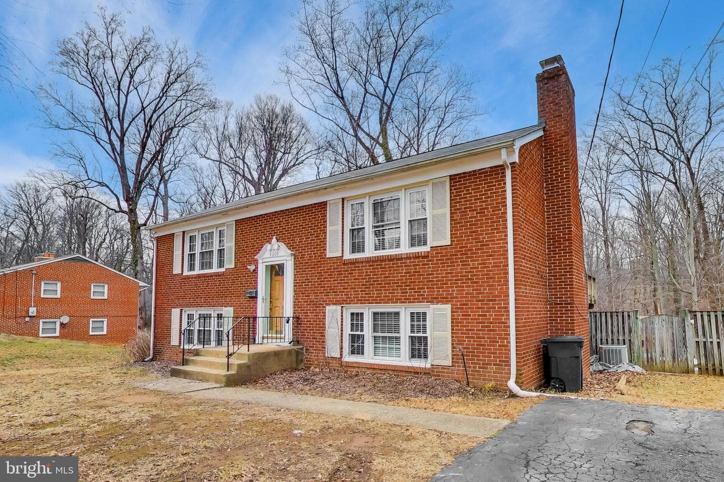 5300 Easton Drive photo 3