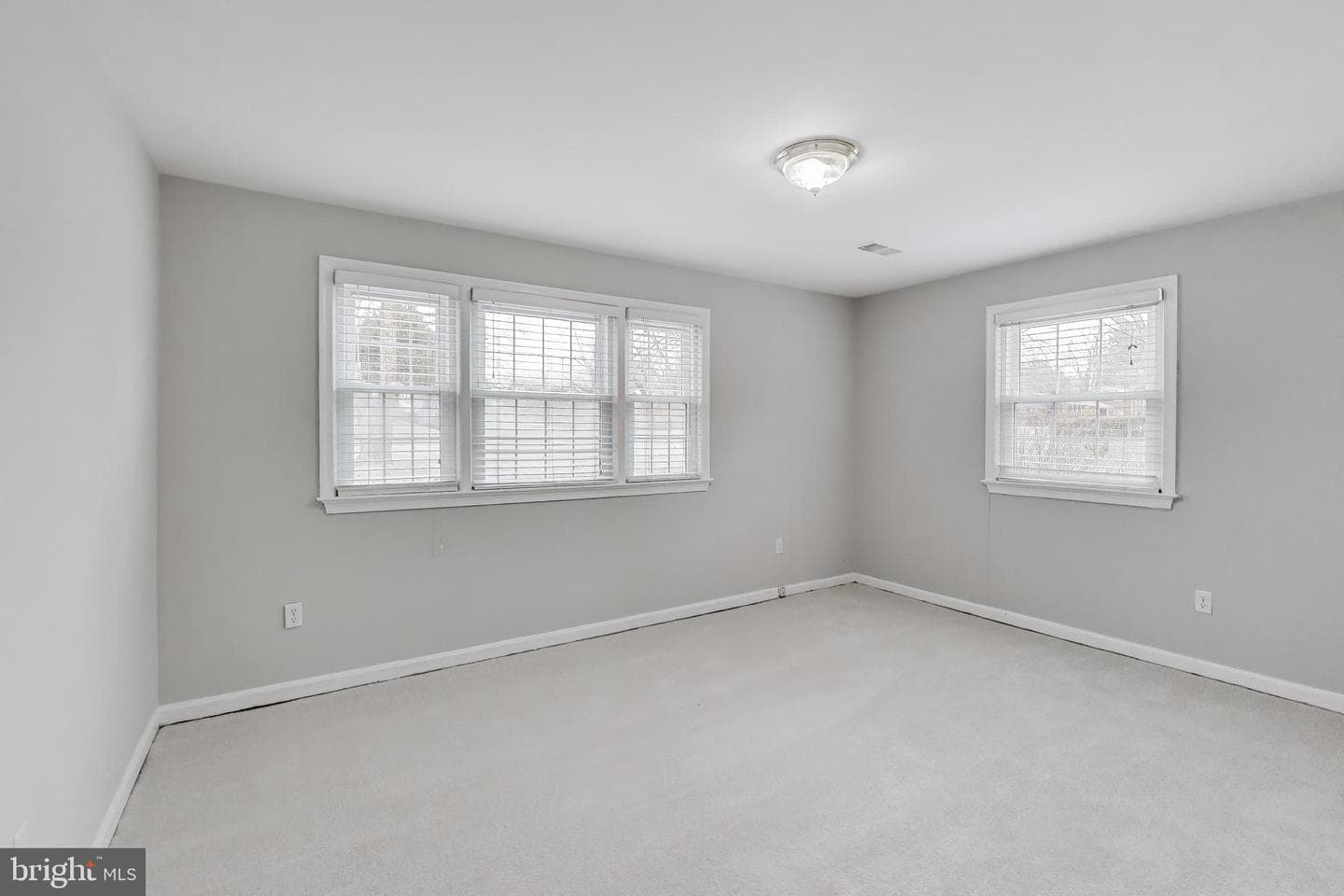 5300 Easton Drive photo 31