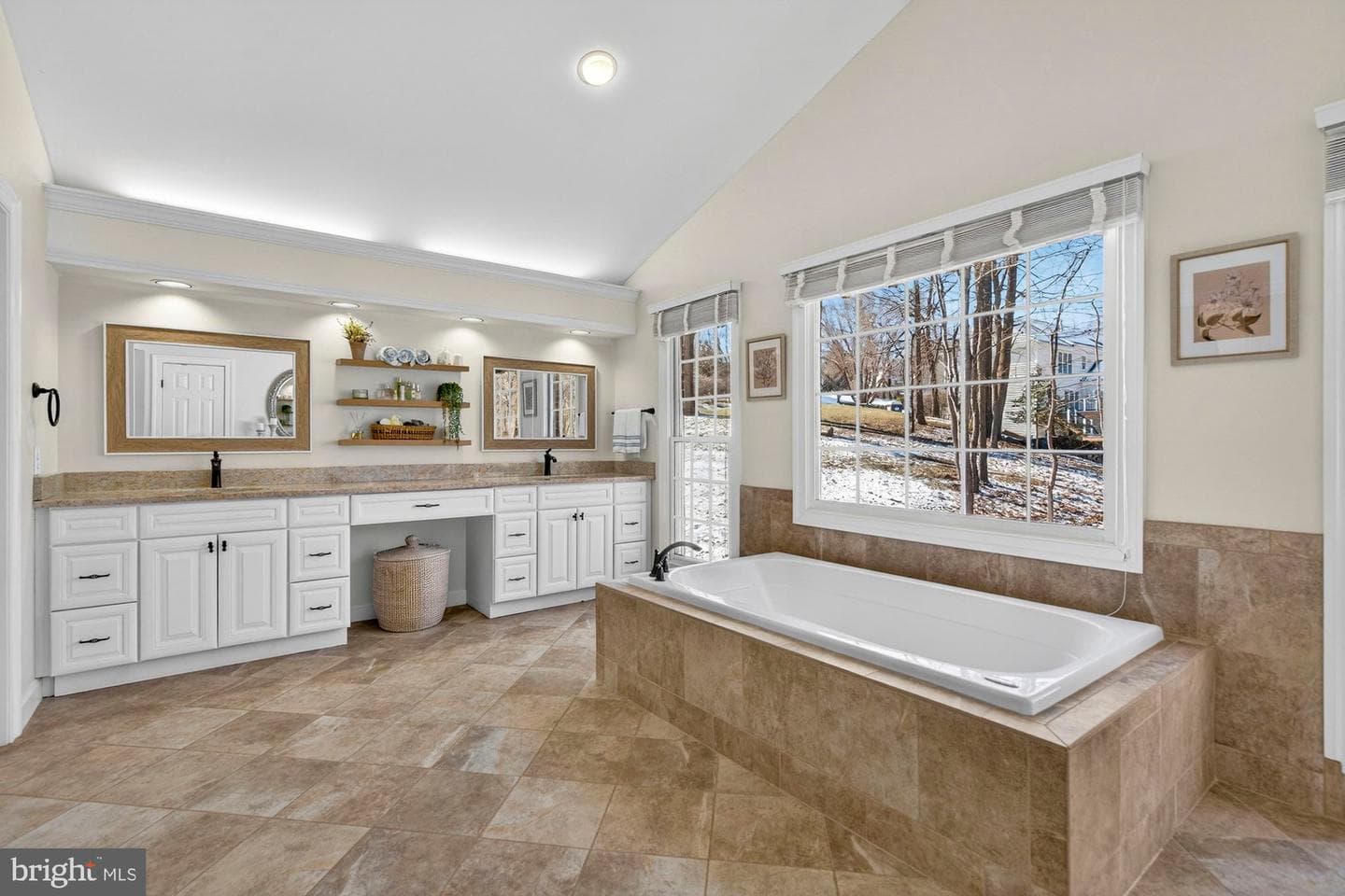 11732 Saddle Crescent Circle photo 42