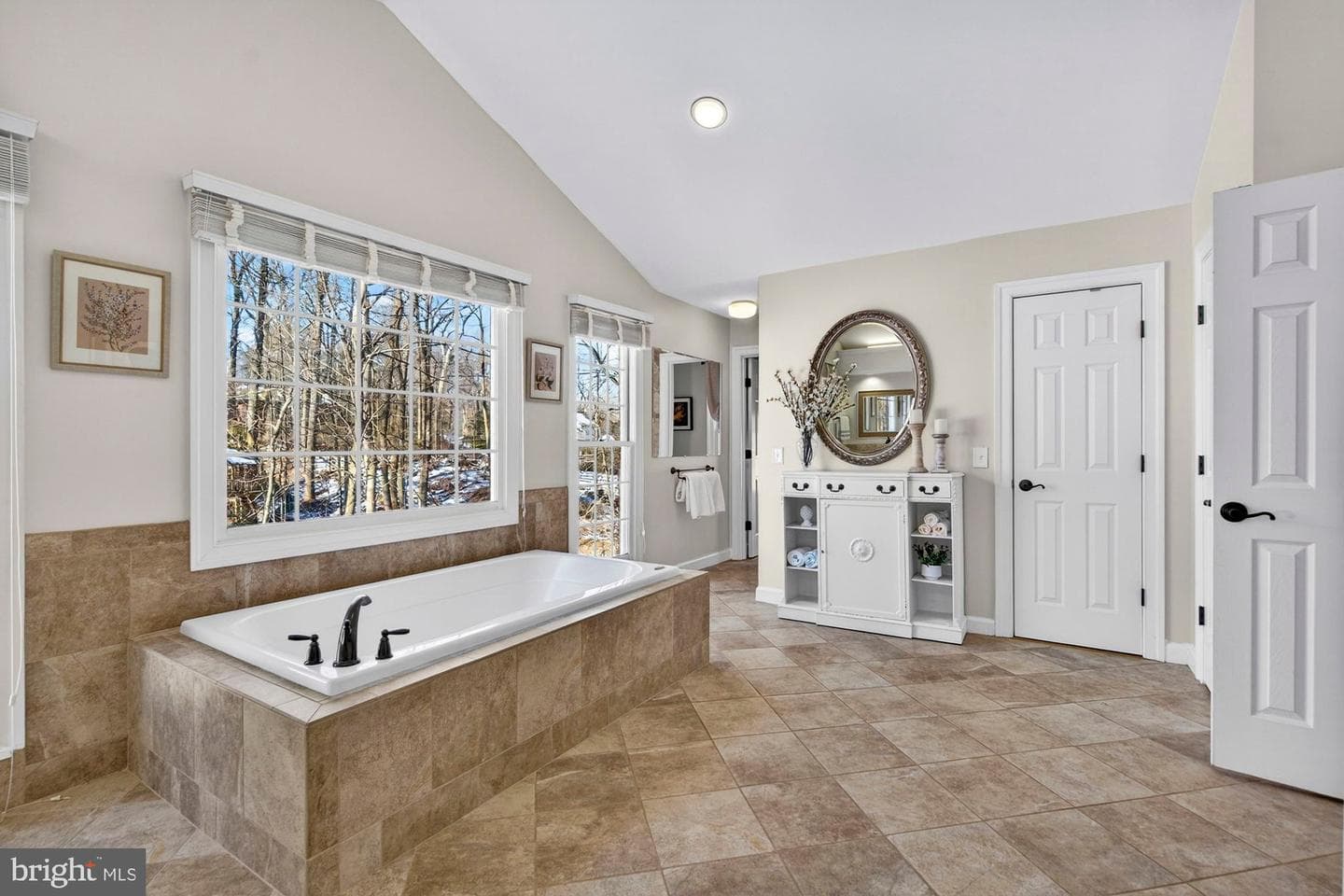 11732 Saddle Crescent Circle photo 43