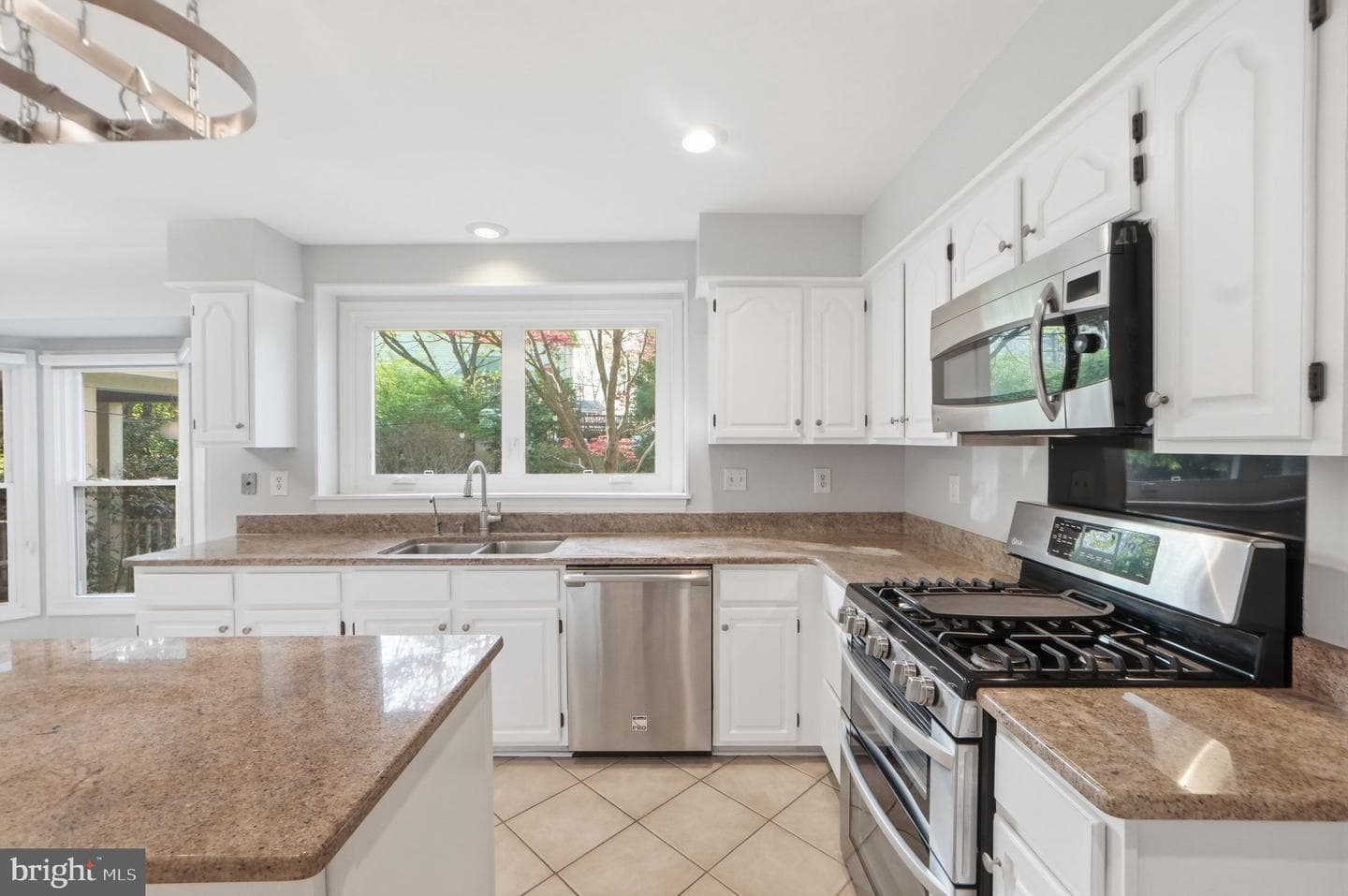 7504 Mullingar Court photo 12