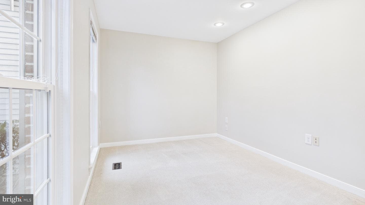 10298 Dunn Meadow Road photo 5
