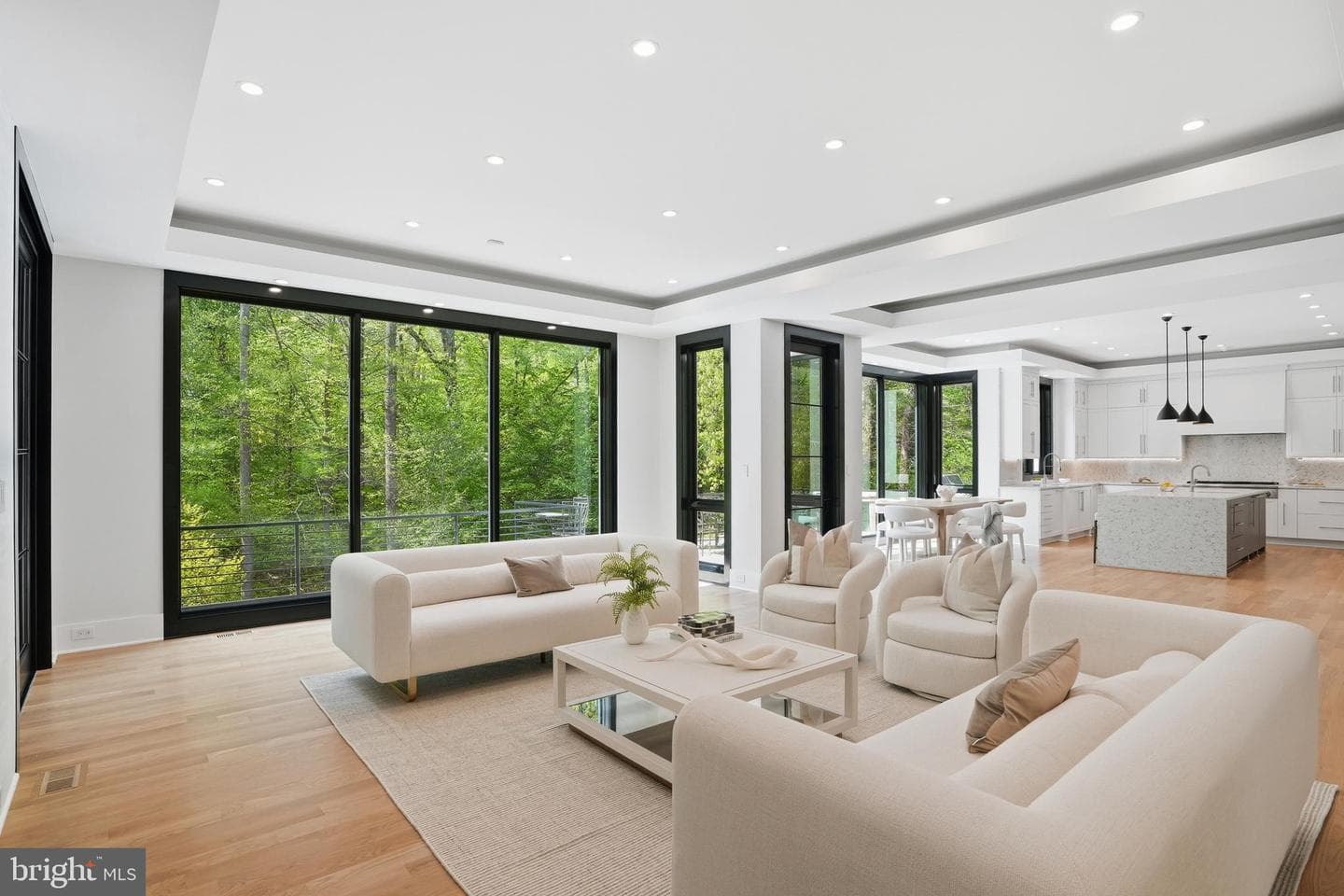 938 Saigon Road photo 20