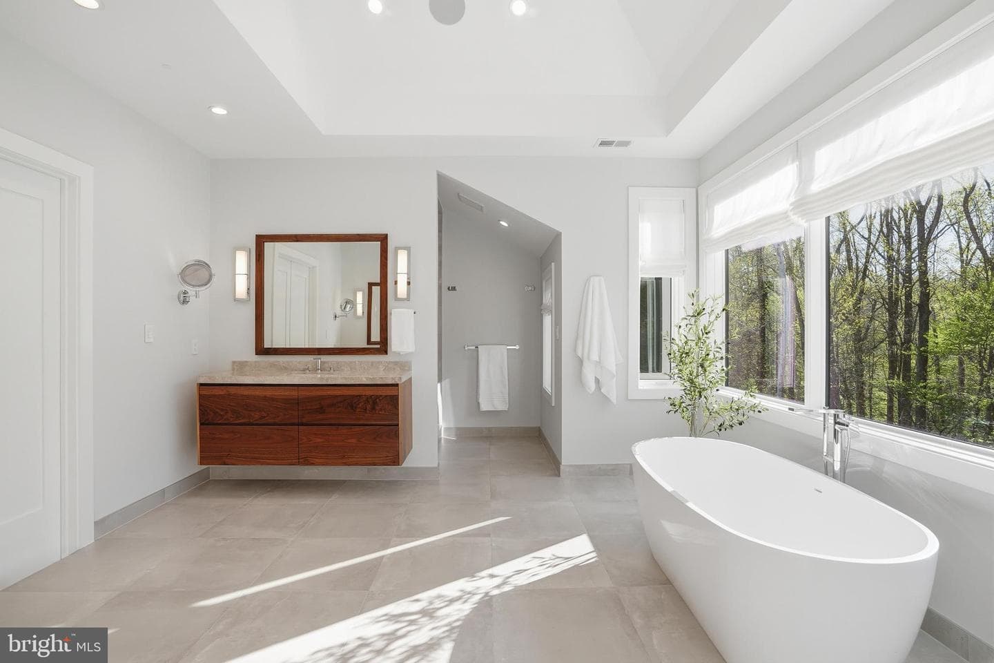 938 Saigon Road photo 49