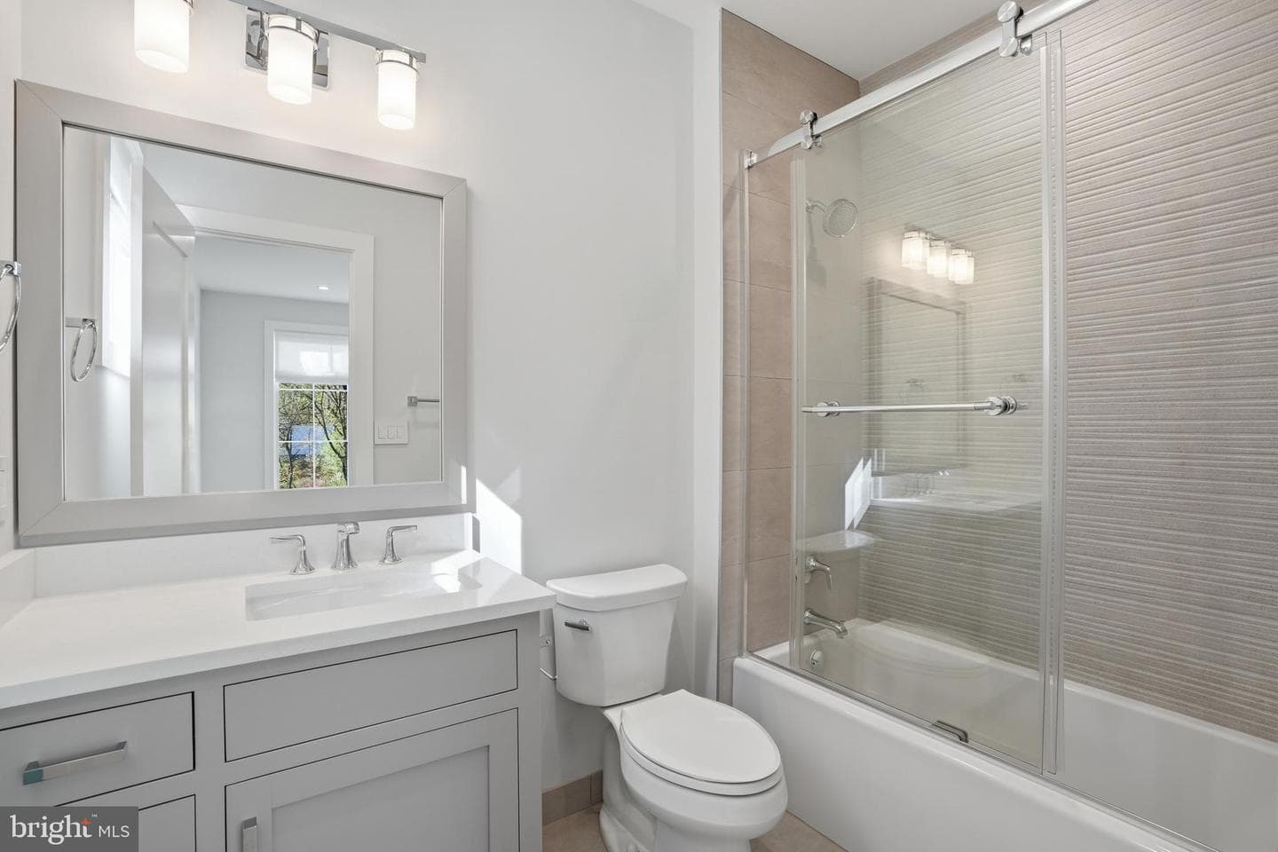 938 Saigon Road photo 63