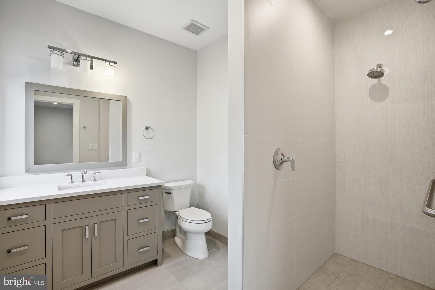 938 Saigon Road photo 67