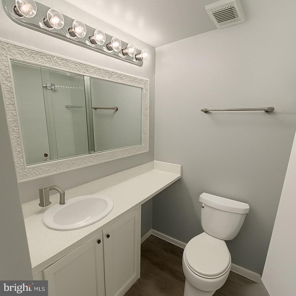 5918 Cove Landing Road #204 photo 15
