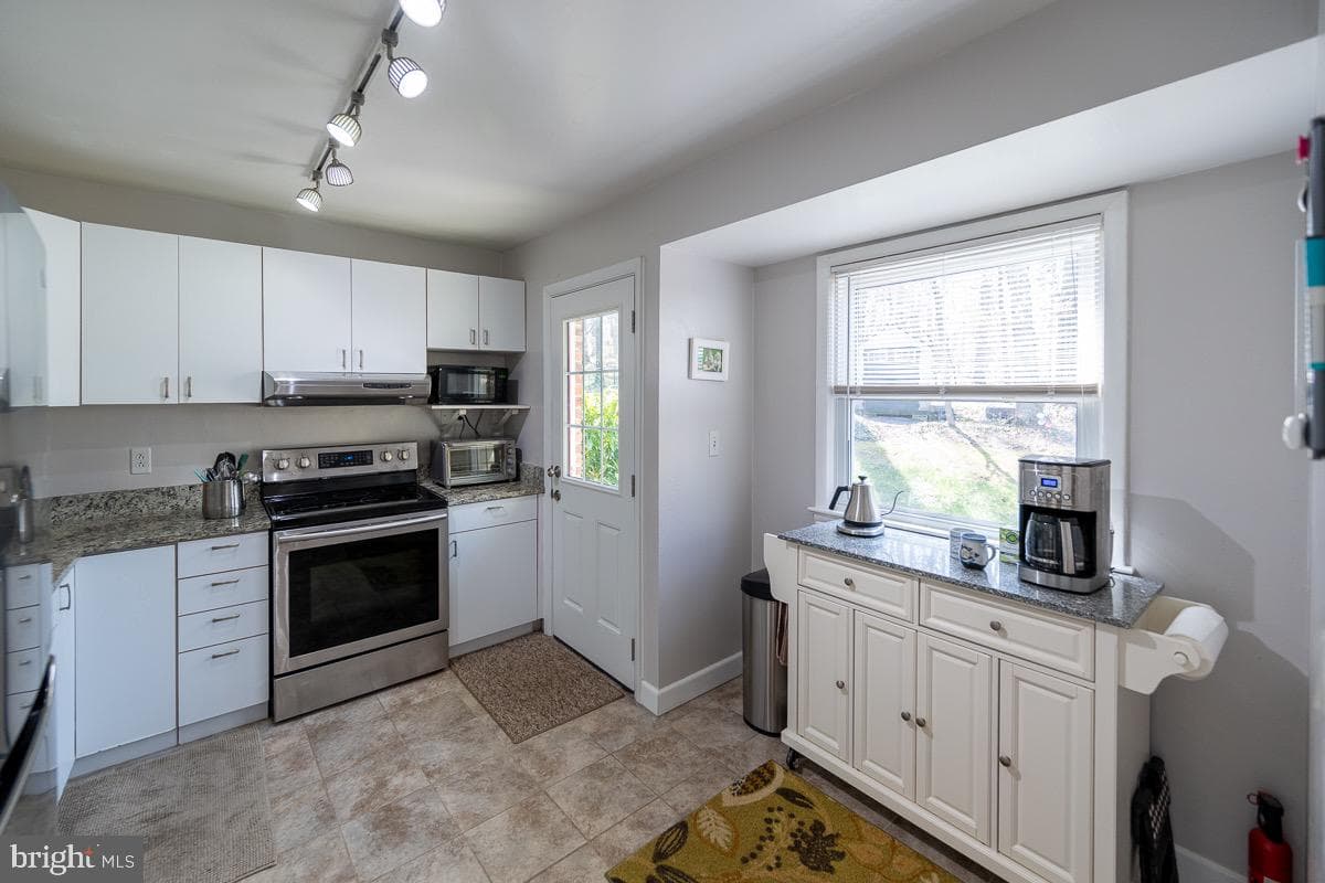 3812 Tall Oak Court photo 26