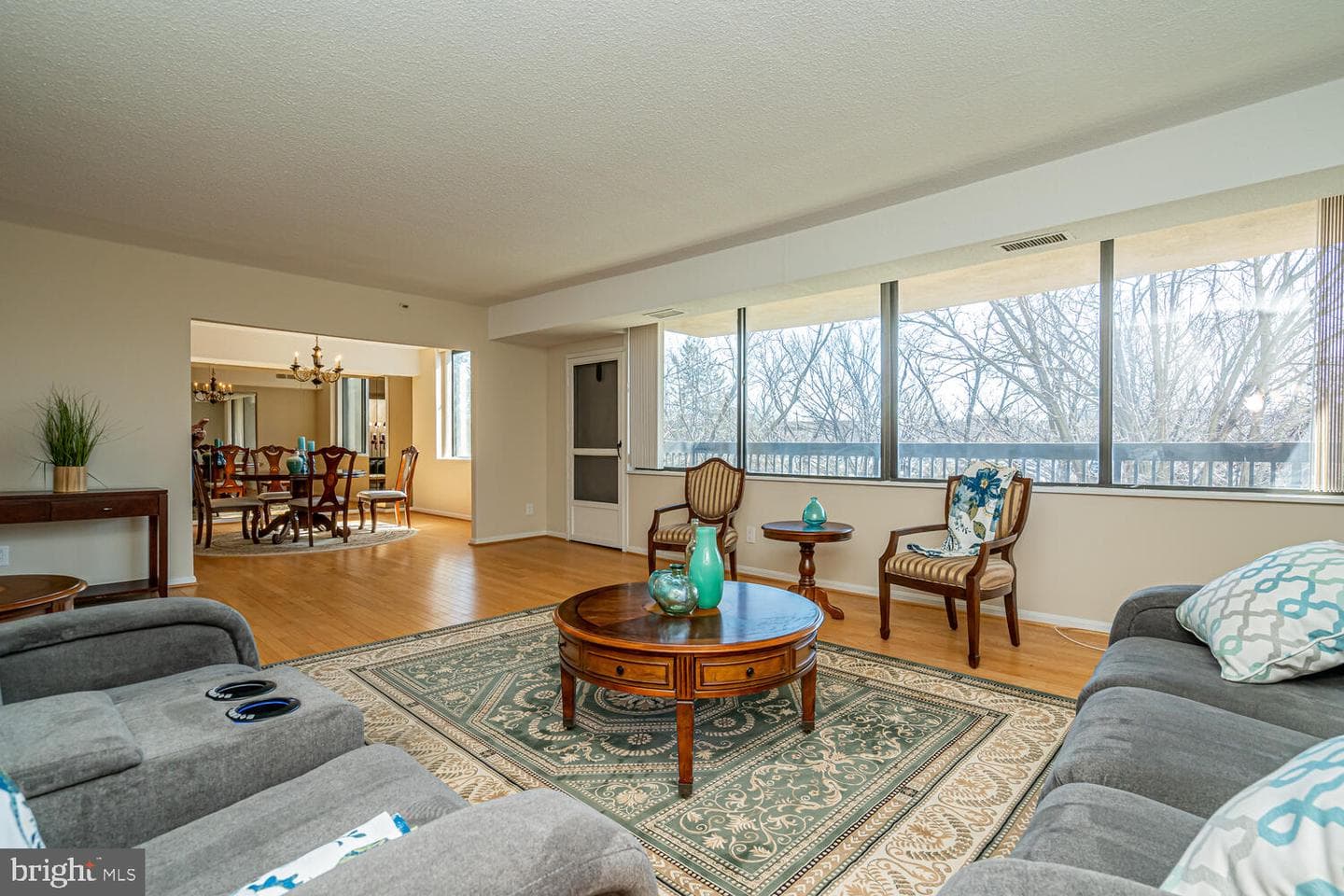 3713 S George Mason Drive #305 photo 5
