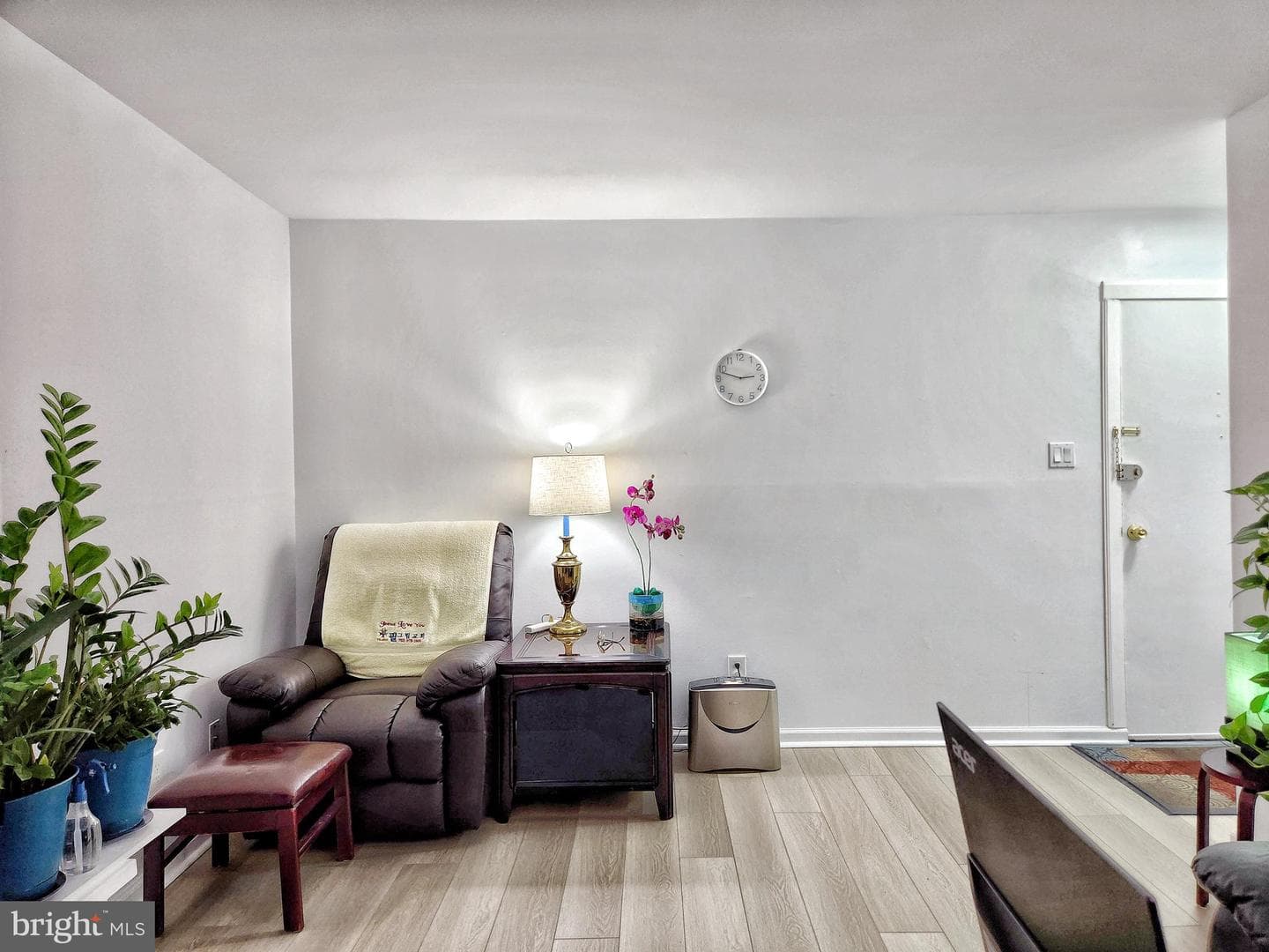2901 Charing Cross Road #8 photo 5