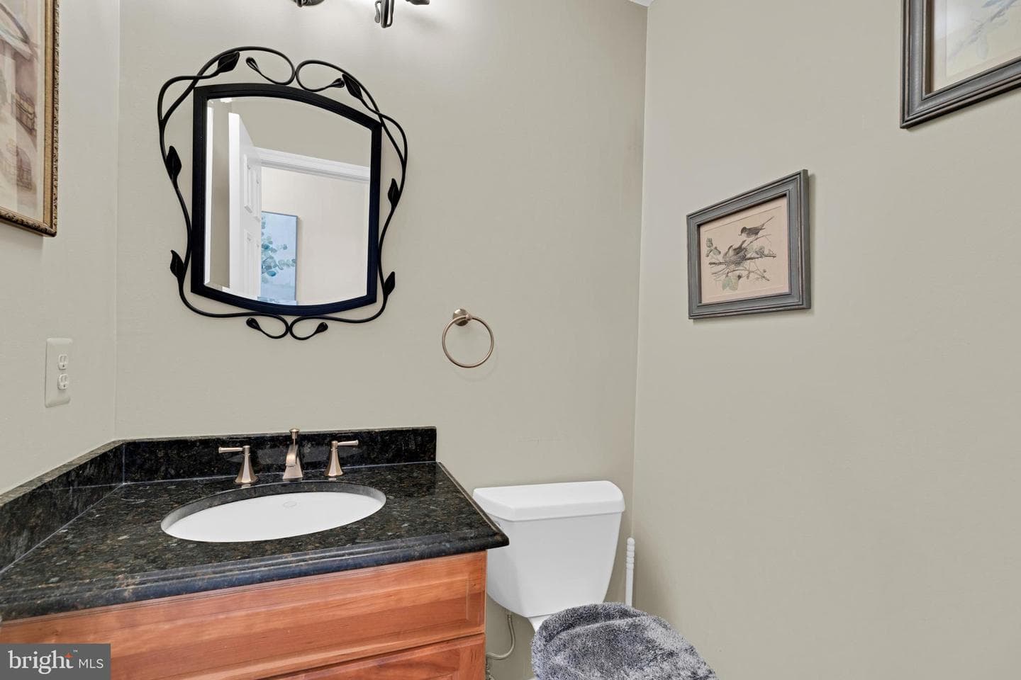 7239 Devereux Court photo 25
