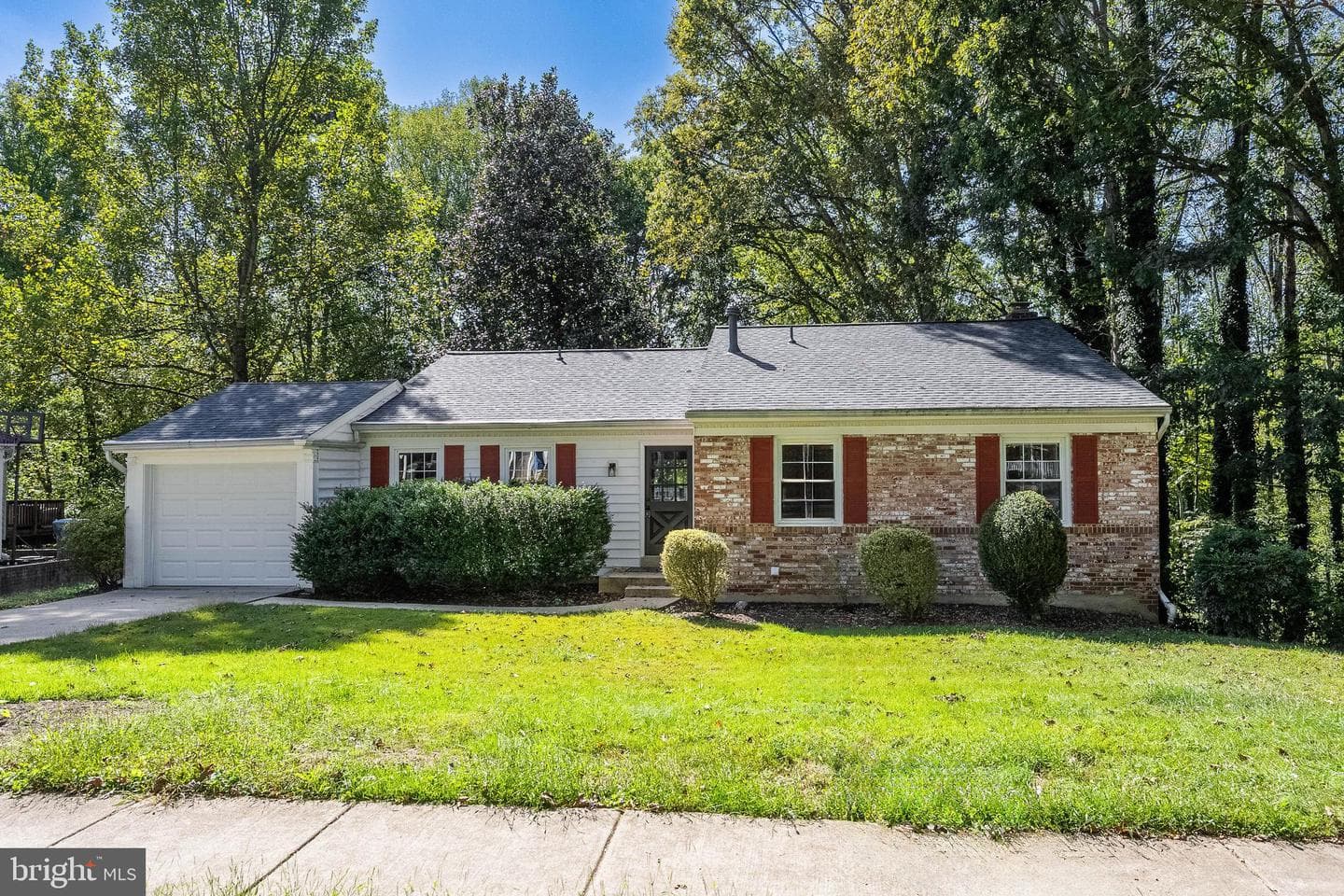 6410 Wyngate Drive photo 2