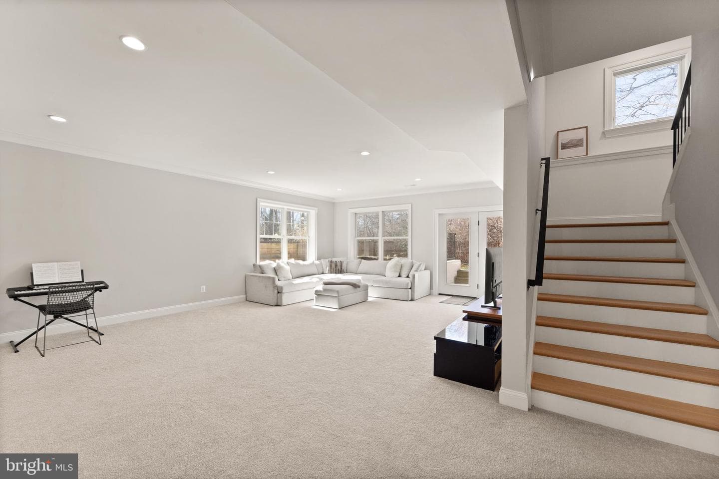 8621 Mchenry Street photo 56