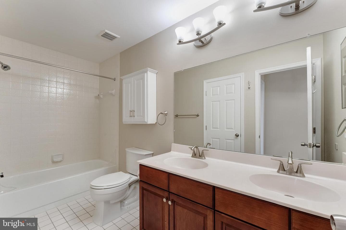 7506 Silver Maple Lane photo 44